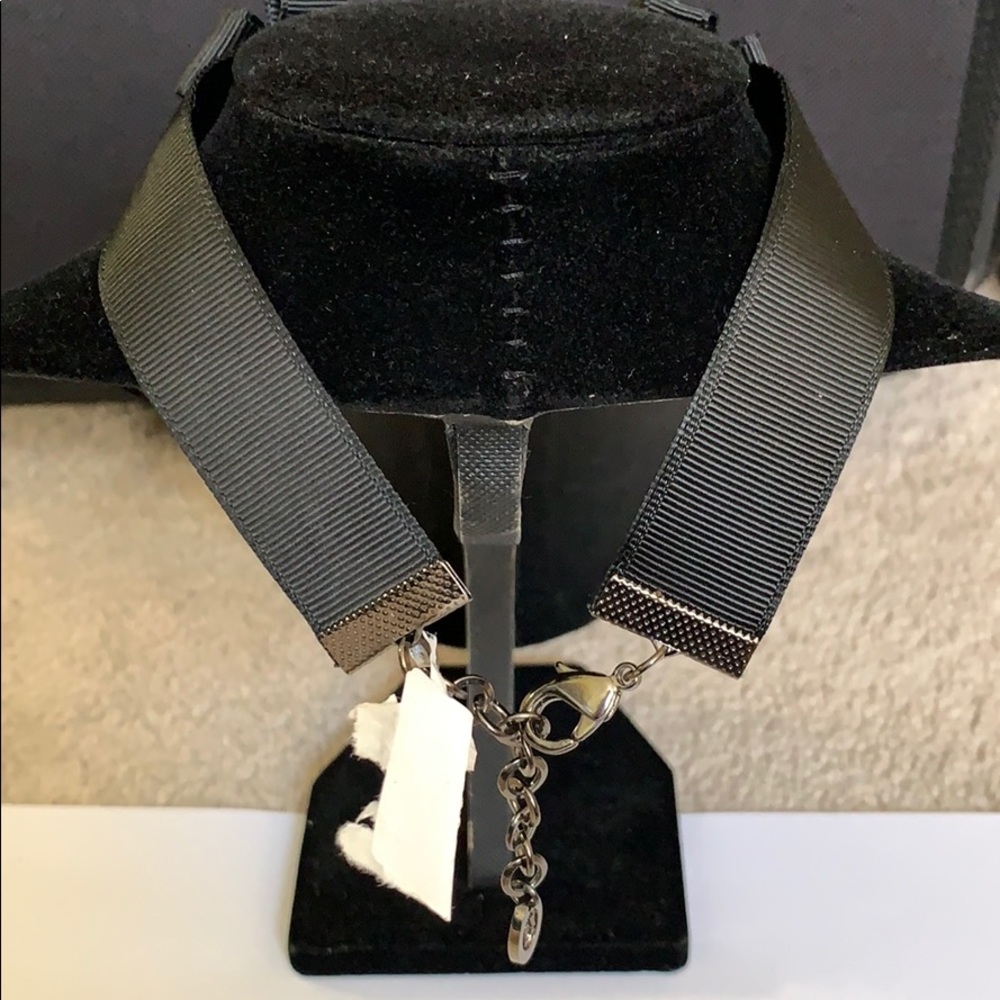 New Choker - Picture 3 of 5
